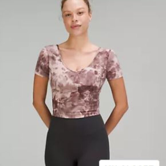 Lululemon Nulu Crop - Picture 1 of 4